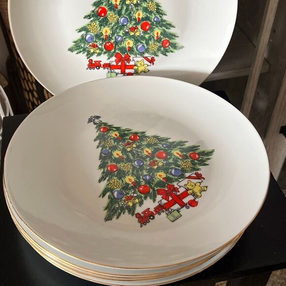 Jamestown china Set of 6 Christmas tree 10.5 inch dinner plates gold trim - Picture 2 of 5